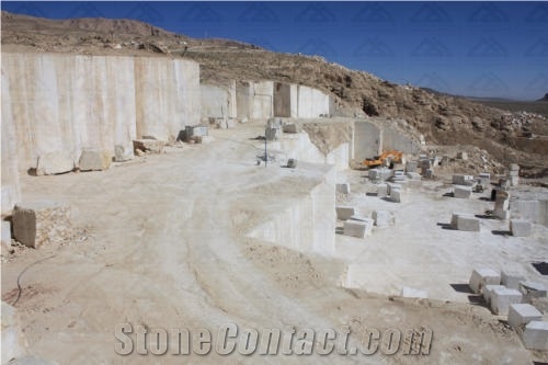 Isatis Cream Marble Golden Stone Marble Quarry