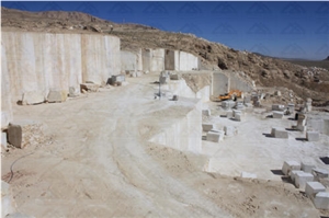 Isatis Cream Marble Golden Stone Marble Quarry