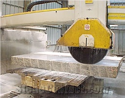 Jaune Aurora Granite Quarry