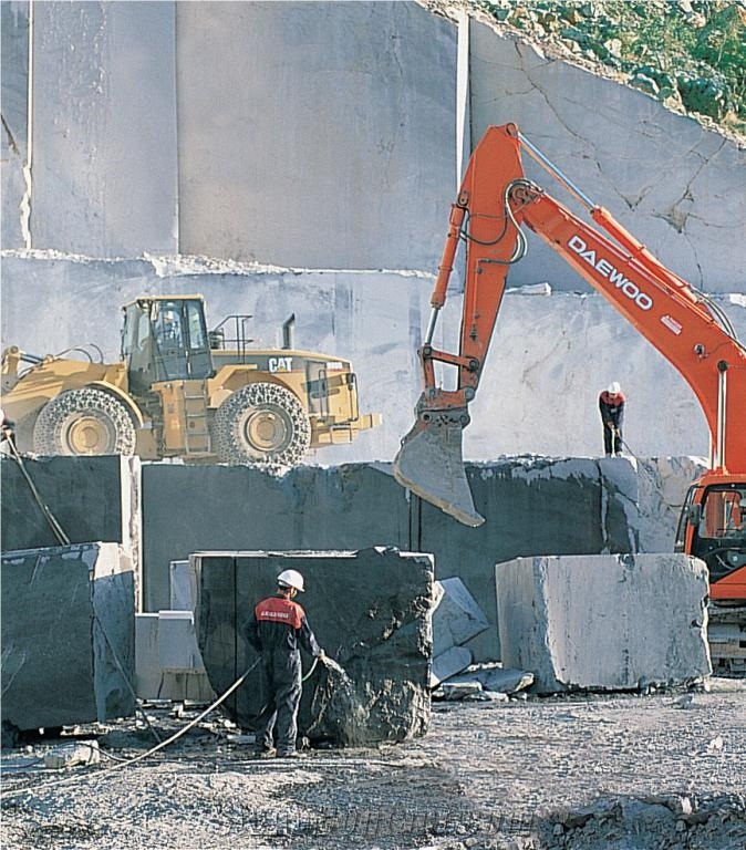 Black Pearl Marble Diyarbakir - Cermik Quarry