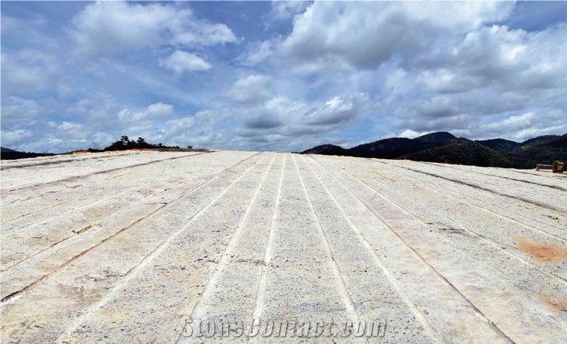 Amarelo Icarai Granite Quarry