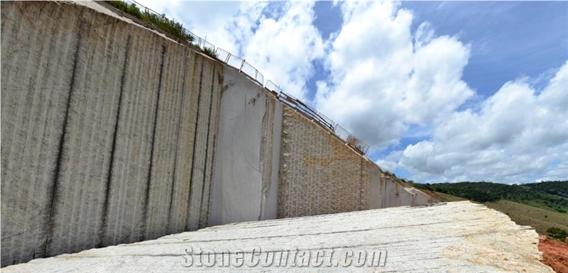 Amarelo Icarai Granite Quarry