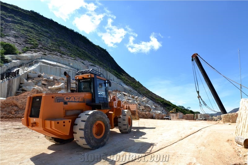 Ouro Branco - White Icarai Granite Quarry