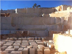 Crema Marfil Coto Marble Quarry