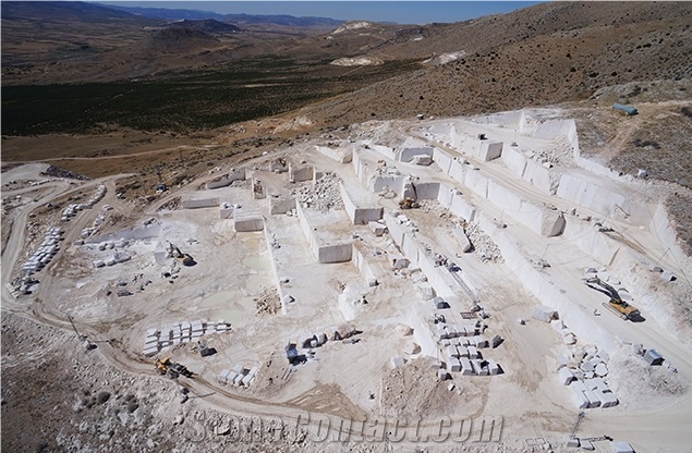 Cappucino Marble Quarry