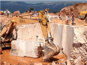 Etrusco Dorato Marble Syrigane Quarry