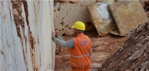 Etrusco Dorato Marble Syrigane Quarry