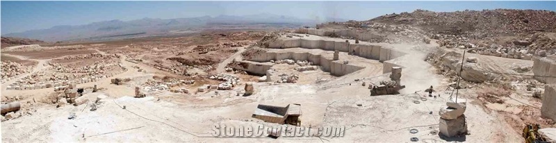 Takht Abgarm Travertine Quarry