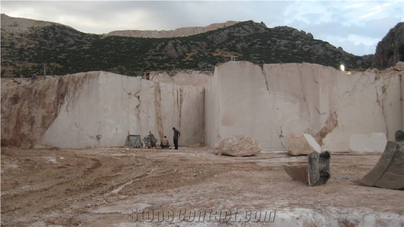 Burdur Beige Marble Quarry