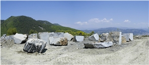 Portoro Black - Nero Portoro Marble Quarry