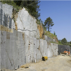 Portoro Black - Nero Portoro Marble Quarry