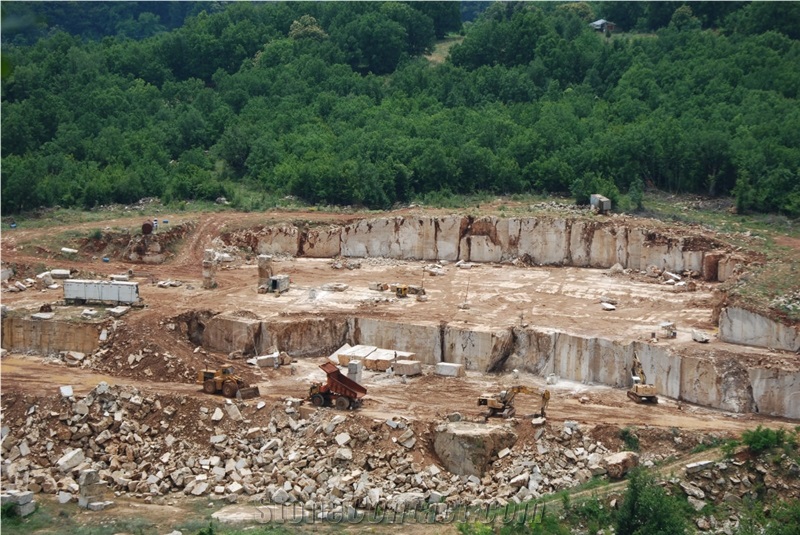 Eurotravertine Beige Skra Travertine Quarry