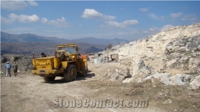 Poliche Krin Travertine Quarry