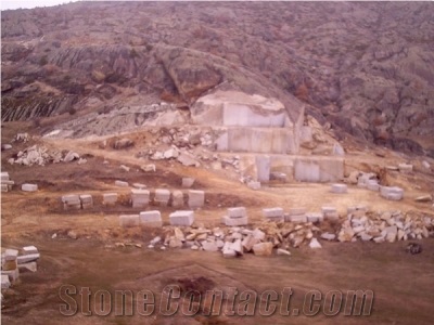 Roze Krin Granite Quarry
