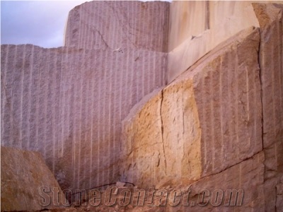 Roze Krin Granite Quarry