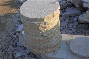Garden Round Stone Paving Pallet Split Edges Natural Sides Cheap Price for Supermarket, White, Red, Yellow Colors Garden Round Stone Paving Pallet Split Edges Natural Sides Cheap Price for Supermarket, White, Red, Yellow Colors