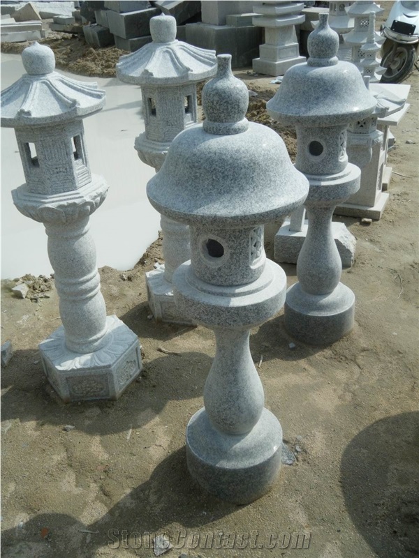 European Style Garden Brown Granite Lanterns