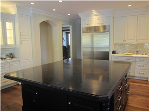 Calcutta Gold Marble Perimeter with Maroon Cohiba Granite Island Top