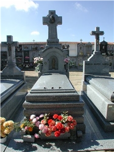 Gris Quintana Granite Monuments, Grey Granite Monuments & Tombstones