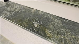 Pannonia Green Threshold, Windowsills