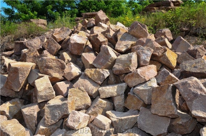 Porfido Di Monticolo Montiggler Porphyr Building, Walling, Masonry Bricks, Boulders