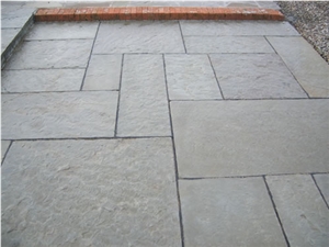 Doolin Stone - Sawn Pavement Slabs, Patterns