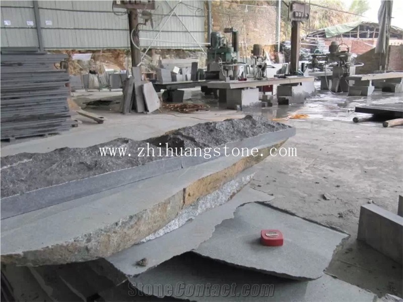 G684 Black Basalt Mushroom Stone