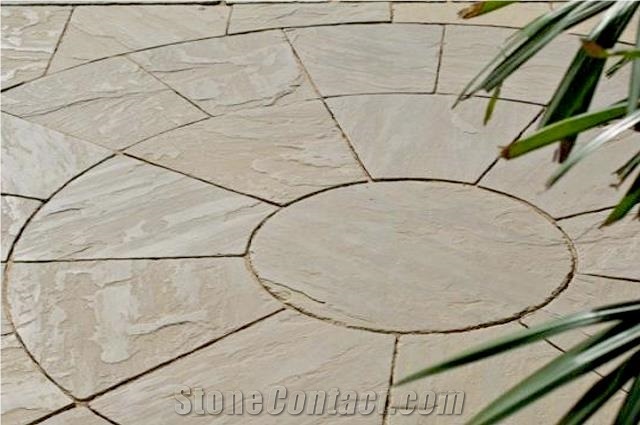 Mint Sandstone Patio Circle Pavement