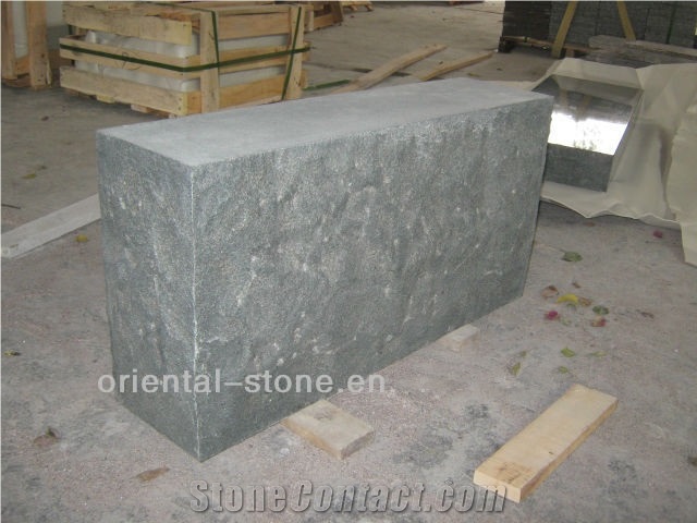 China Green Galaxy Granite Cremation Bench Engraved Tombstones, Heart Carving Headstones, Memorial Stone Gravestone, Custom Tombstone Monument Design, Western American Style Single Monuments
