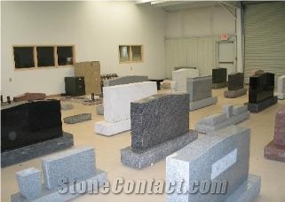 China Pepper White Granite Cemetery Engraved Headstones Tombstones, Memorial Stone Gravestones, Custom Tombstone Monument Design, Western American Style Single Monuments