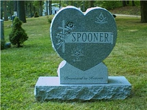 China Tea Green Granite Heart Carving Headstones, Cemetery Engraved Tombstones, Custom Tombstone Monument Design, Western American Style Single Monuments with Base