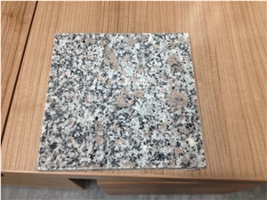 Royal Brown Granite Polished Tiles & Slabs, China Brown Granite Tiles, Cheap Brown Granite Floor and Wall Tiles