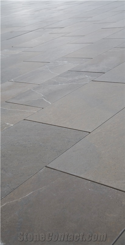Sierra Elvira Limestone Tile & Slabs, Grey Limestone Flooring Tiles