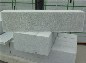 China Flamed Grey Granite Kerb Stone,Cheap Road Covering&Curb Stone,G601 Granite Kerbstone,Stone Road Side Stone,Curbs&Kerbs,Granite Road Stone,Chinese Good Quality Kerbstone,