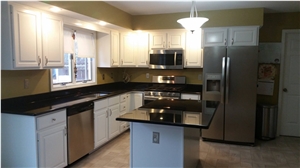 Bestone Black Color Engineered Quartz Stone Surface Available for 2/3cm Thick Chemical and Stain Resistant