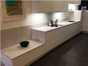 Bst Quartz Solid Surfaces for Kitchen Countertop Thickness 2cm or 3cm with High Gloss and Hardness