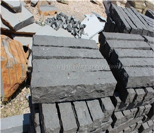 Competitive Price High Quality Zhangpu Black Granite Palisade & Pillar for Outside Decoration Competitive Price High Quality Zhangpu Black Granite Palisade & Pillar for Outside Decoration