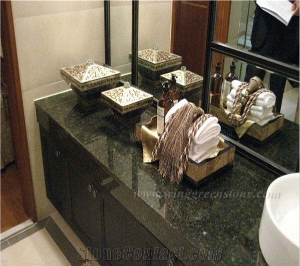Hot Sale Verde Ubatuba Granite/Green Granite Polished Bath Tops and Vanity Tops