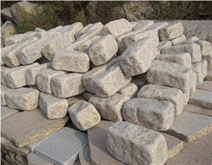 Popular G682 Yellow Granite Cubes, Rusty Yellow Granite Cobble Stone, Tumbled Giallo Rusty Granite Paving Sets, Tumbled Stone Pavers for Garden and Driveway Paving, Xiamen Winggreen Manufacturer