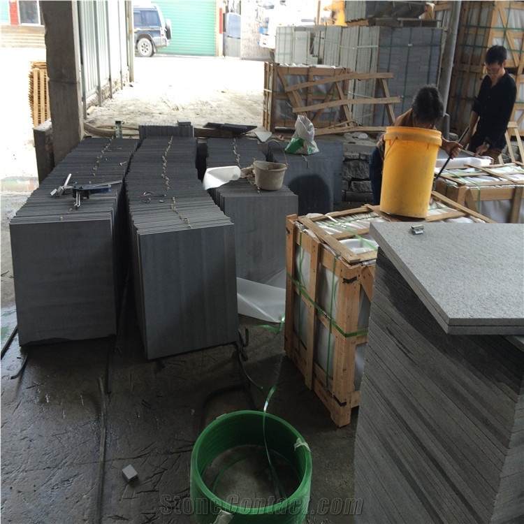Brushed G654 Granite Tiles,Sesame Black Granite Stone Flooring Patio,Black Granite Stone Paving,Granite Floor Tiles,Granite Stone Pavement,Granite Stone Pavers