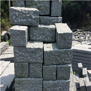 Rough Picked G654 Granite Kerbstone,G654 Granite Curbstone,Dark Grey Granite Side Stone for Landscaping Decoration