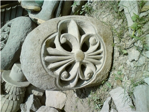 River Stone Garden Lamp