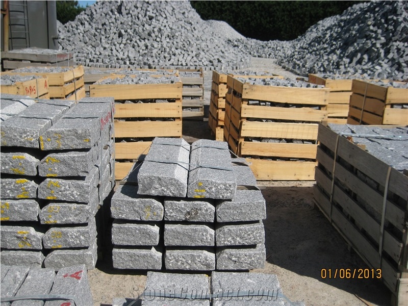 Granito Roriz Kerbs Radius and Kerbstones with Chamfer, Grey Granite Kerbstones