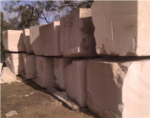 Grampians Sandstone Dimension Stone is Raw, Rough Sawn Sandstone