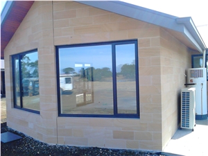 Grampians Sandstone Sawn and Splitface Masonry