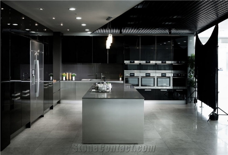 Stunning Kitchen Featuring Bristal Beige Samsung Radianz Countertop