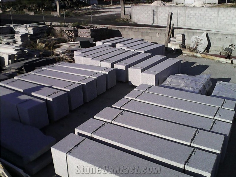 Cinza Antas Granite Massive Banks