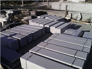Cinza Antas Granite Massive Banks