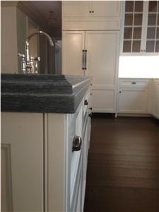 Laminated Edge Detail, Custom Designed, Pietra Cardosa Kitchen Countertop
