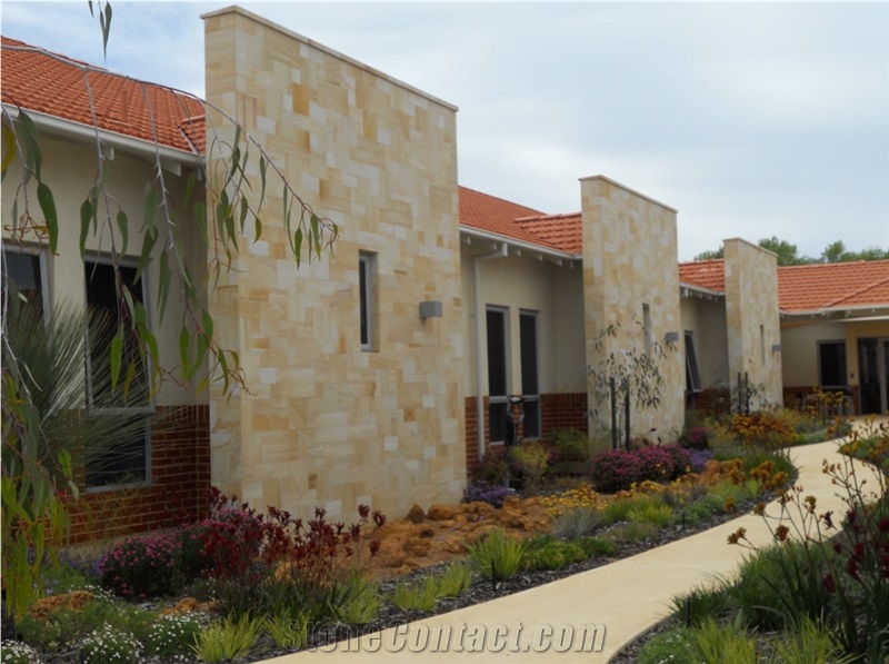Donnybrook Sandstone Facade, Wall Bricks